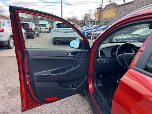 Used 2016 Hyundai Tucson Sport image 31