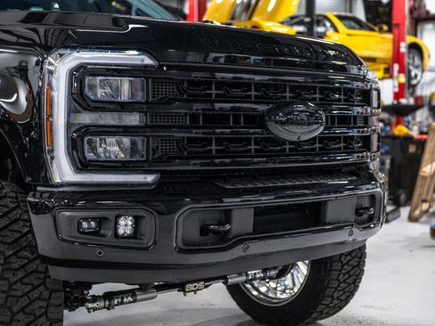 New 2025 Ford F250 Lariat w/ Lariat Ultimate Package image 10