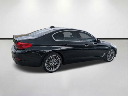 Used 2020 BMW 530i w/ Convenience Package RWD image 4