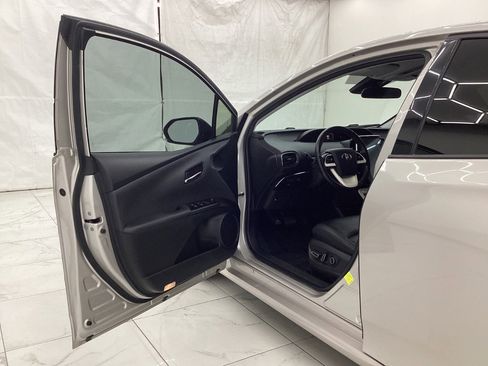 Used 2017 Toyota Prius Prime Premium w/ Carpet Mat Package image 16