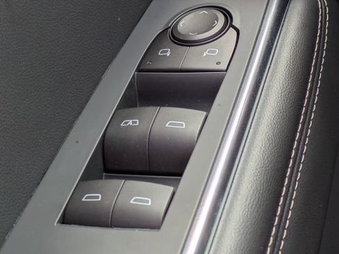 Certified 2025 GMC Acadia Elevation w/ Elevation Premium Package image 25