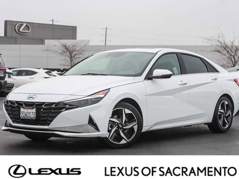 Used 2023 Hyundai Elantra Limited image 1