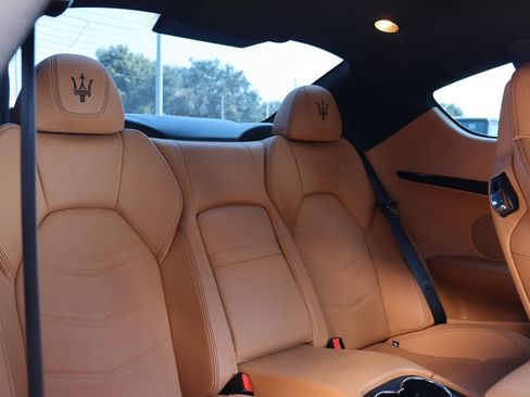 Used 2014 Maserati GranTurismo Sport image 31
