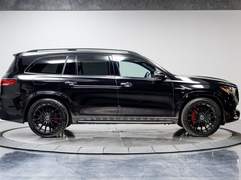 Used 2024 Mercedes-Benz GLS 63 AMG 4MATIC image 16