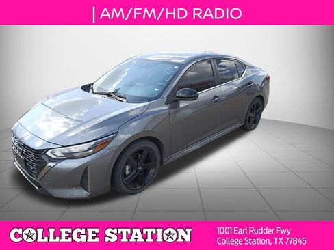 Used 2024 Nissan Sentra SR FWD image 6