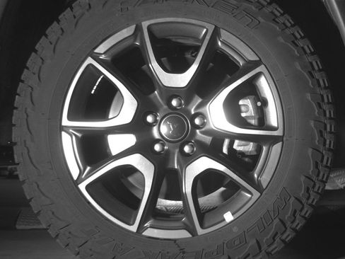 Used 2025 Jeep Compass Trailhawk AWD/4WD image 13