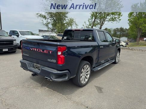 Used 2021 Chevrolet Silverado 1500 High Country image 3