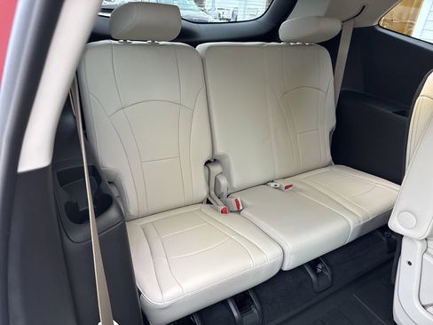 Certified 2024 Buick Enclave Essence w/ Technology Package image 47