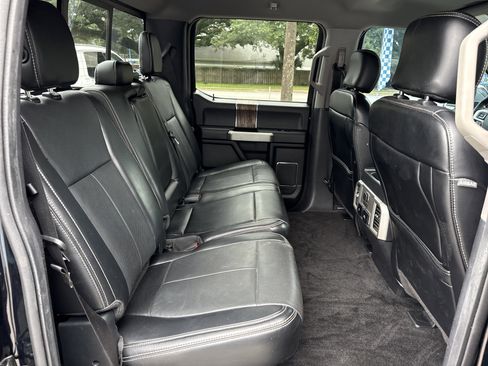 Used 2018 Ford F150 Lariat w/ Equipment Group 502A Luxury AWD/4WD image 26