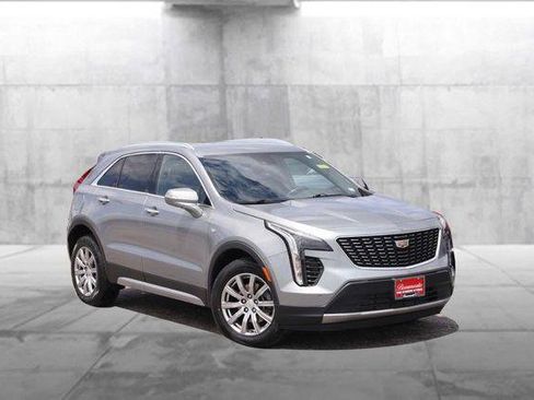 Used 2023 Cadillac XT4 Premium Luxury AWD/4WD image 2