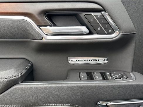 New 2026 GMC Sierra 1500 Denali w/ Denali Reserve Package image 11