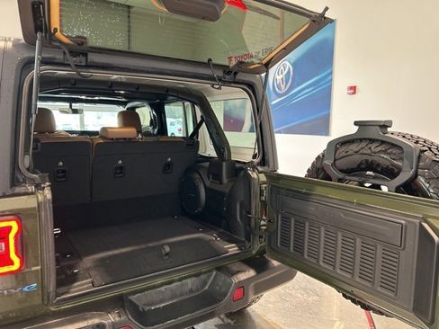 Used 2023 Jeep Wrangler Unlimited Rubicon 4xe w/ Steel Bumper Group image 16