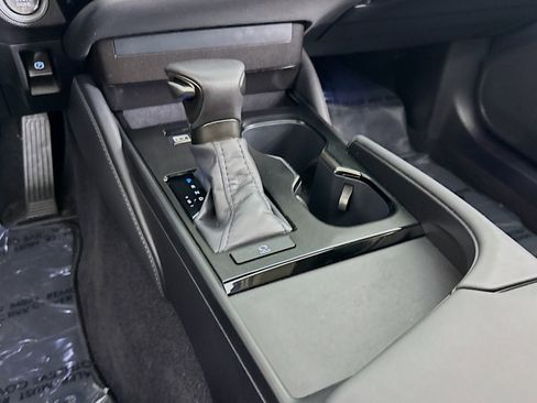 Used 2025 Lexus ES 350 ES 350 w/ Accessory Package (Z2) image 5