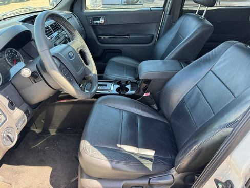 Used 2010 Ford Escape Limited FWD image 21