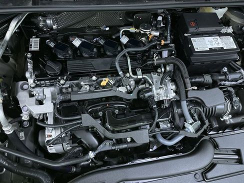 Used 2025 Toyota Corolla LE image 29