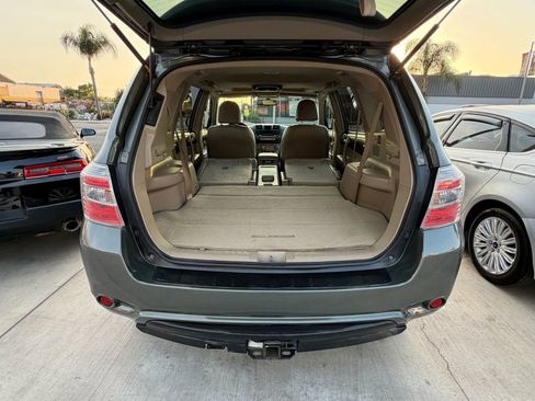 Used 2009 Toyota Highlander Limited AWD/4WD image 16