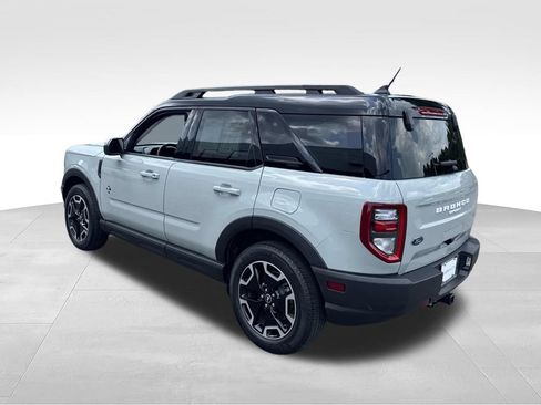Used 2023 Ford Bronco Sport Outer Banks w/ Tech Package AWD/4WD image 5