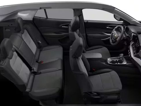 New 2026 Chevrolet Trax LT FWD image 5