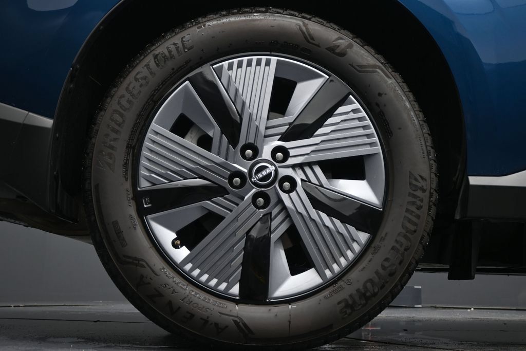 Certified 2025 Nissan Murano SL AWD/4WD image 12