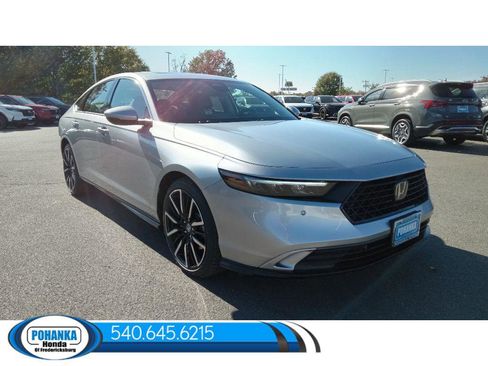 New 2025 Honda Accord Hybrid Touring image 2