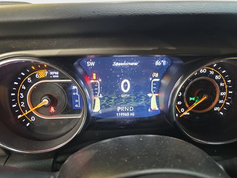Used 2021 Jeep Wrangler Unlimited Sport AWD/4WD image 12