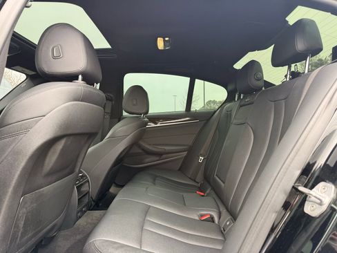 Used 2019 BMW 530i xDrive image 29