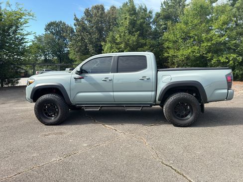 Used 2021 Toyota Tacoma TRD Pro AWD/4WD image 8