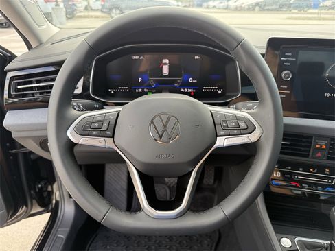 New 2026 Volkswagen Jetta SE image 14