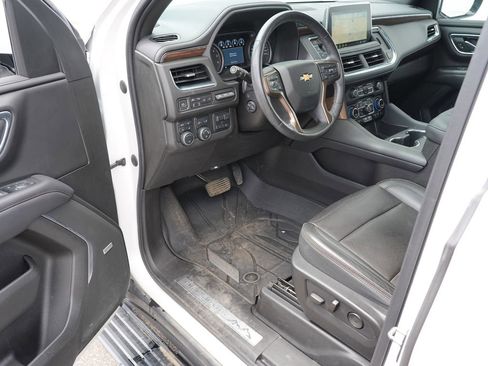 Used 2021 Chevrolet Tahoe High Country AWD/4WD image 13