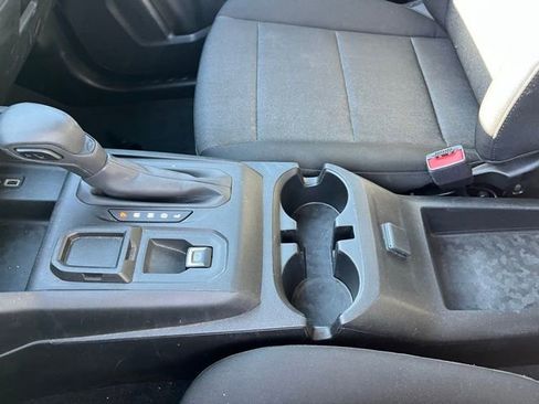 Used 2023 Chevrolet Colorado W/T image 21