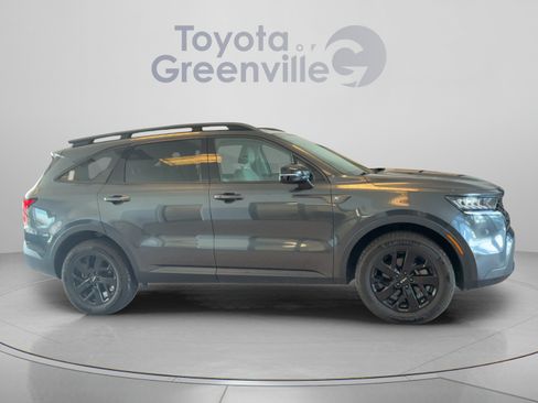 Used 2023 Kia Sorento S w/ Panoramic Sunroof Package AWD/4WD image 7