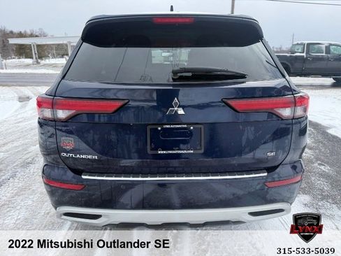 Used 2022 Mitsubishi Outlander SE AWD/4WD image 4