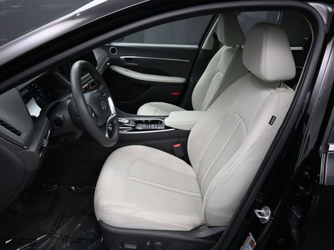 Certified 2023 Hyundai Sonata SEL FWD image 18