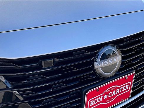 Used 2024 Nissan Sentra SR w/ SR Premium Package image 34