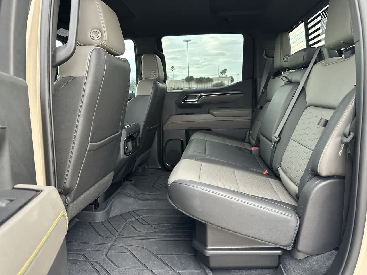 Used 2023 Chevrolet Silverado 1500 ZR2 AWD/4WD image 11