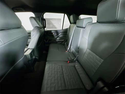 Used 2025 Toyota 4Runner TRD Off-Road Premium w/ Tow Technology Package image 13