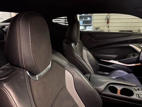 Used 2019 Chevrolet Camaro SS image 26