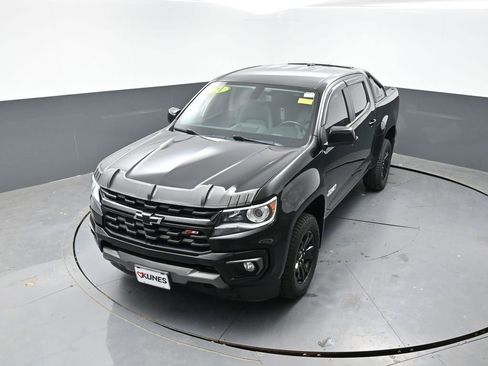 Used 2021 Chevrolet Colorado Z71 w/ Z71 Midnight Edition AWD/4WD image 45