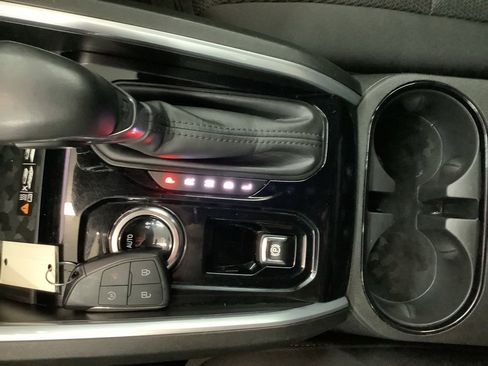 Used 2023 Chevrolet Colorado LT w/ LT Convenience Package II image 21