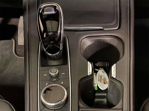 Used 2023 Cadillac XT4 Premium Luxury image 21