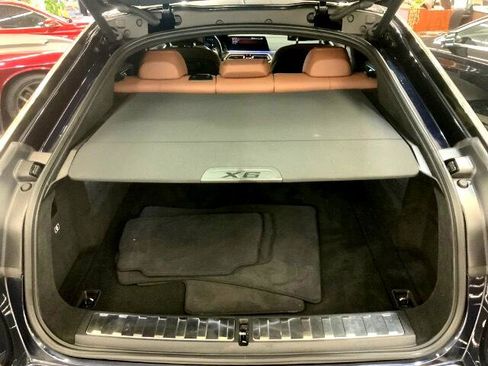 Used 2022 BMW X6 xDrive40i w/ M Sport Package image 37