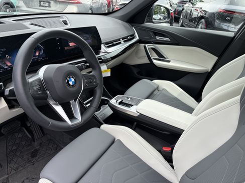 Used 2026 BMW X1 xDrive28i w/ Technology Package AWD/4WD image 11