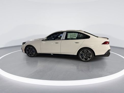 New 2026 BMW 540i xDrive w/ M Sport Package image 5