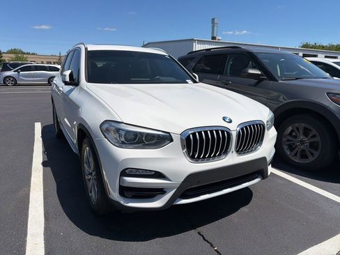 Used 2018 BMW X3 xDrive30i w/ Premium Package AWD/4WD image 5