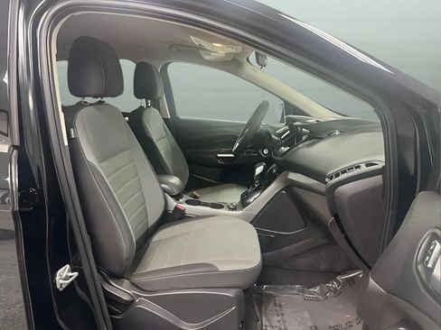 Used 2016 Ford Escape SE w/ Equipment Group 201A FWD image 14