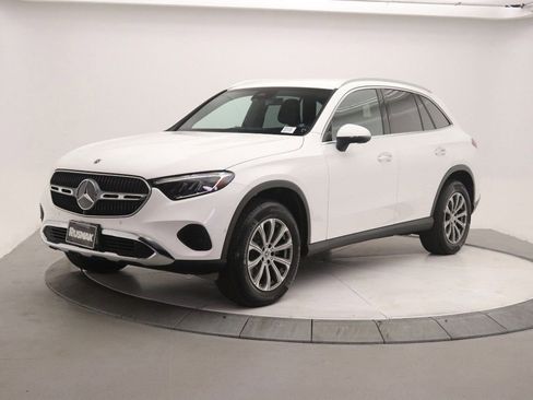 Certified 2026 Mercedes-Benz GLC 300 image 3