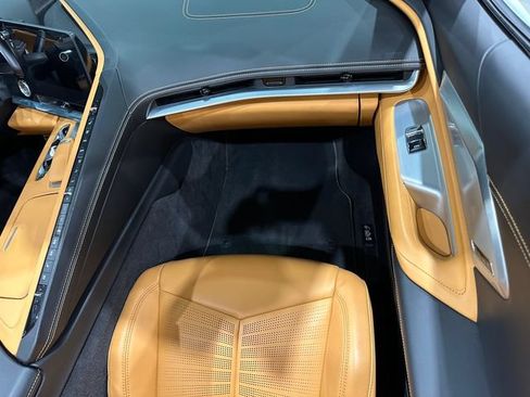 Used 2023 Chevrolet Corvette Stingray Premium Conv w/ 3LT RWD image 16