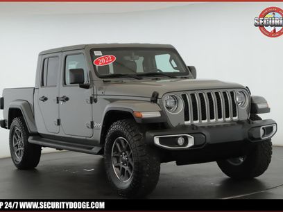 Used 2022 Jeep Gladiator Overland w/ Popular Equipment Package
