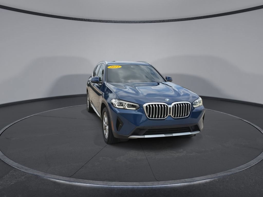 Used 2024 BMW X3 xDrive30i w/ Convenience Package AWD/4WD image 3
