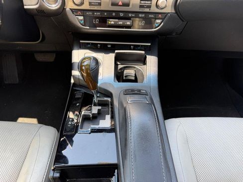 Used 2013 Lexus ES 350 w/ Luxury Pkg FWD image 17